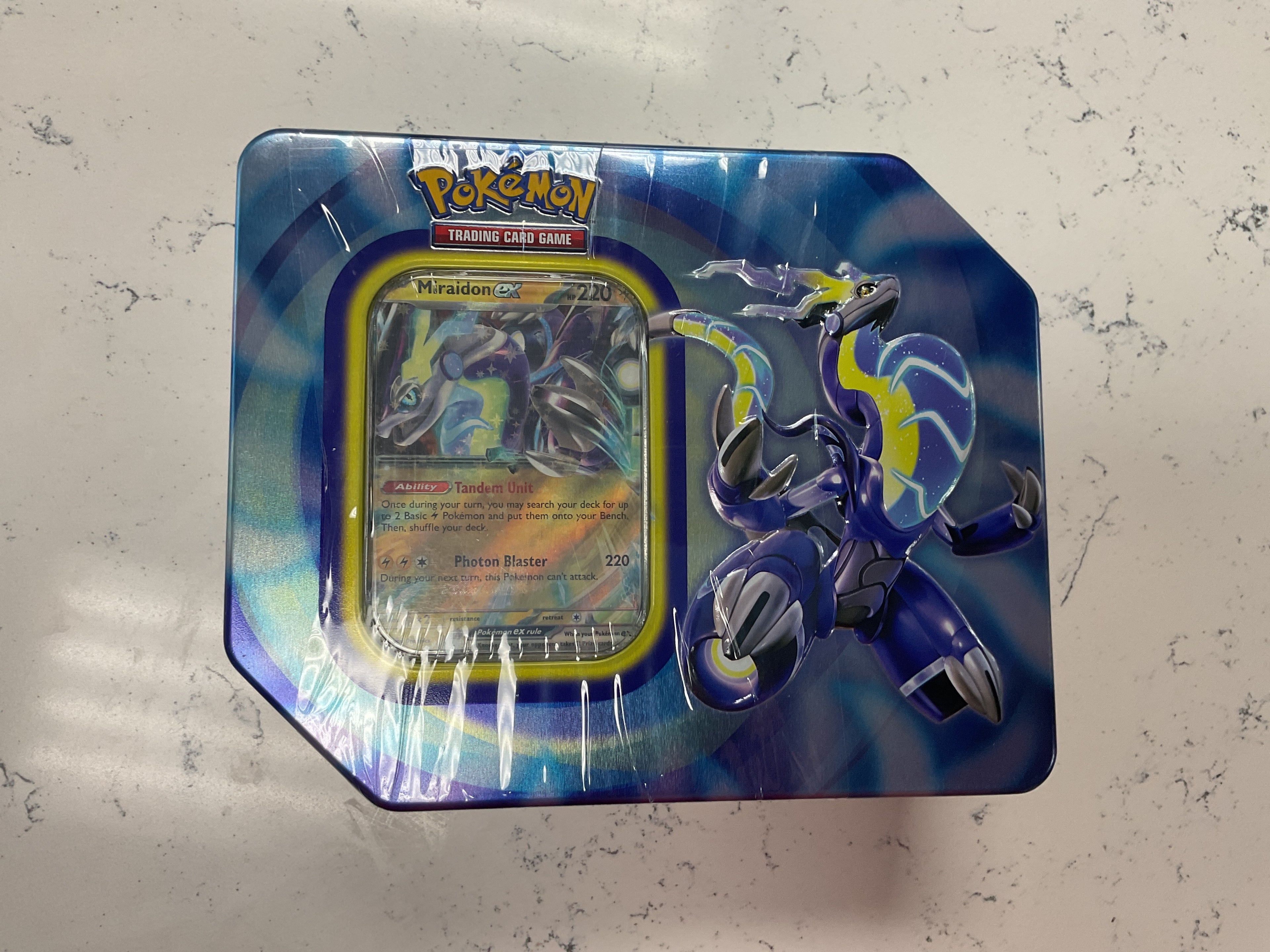 Paldea legends tin