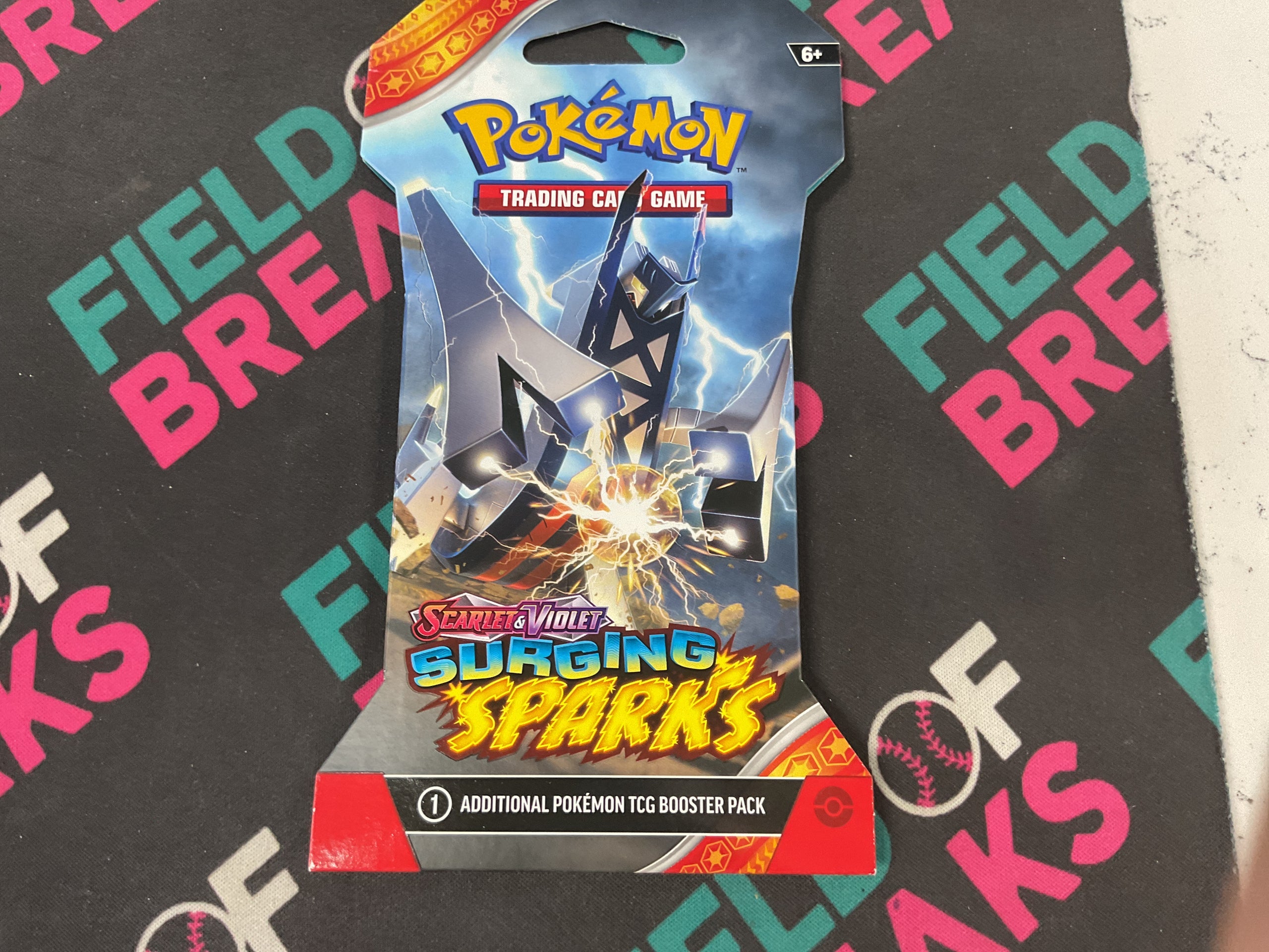 Surging sleeved pack