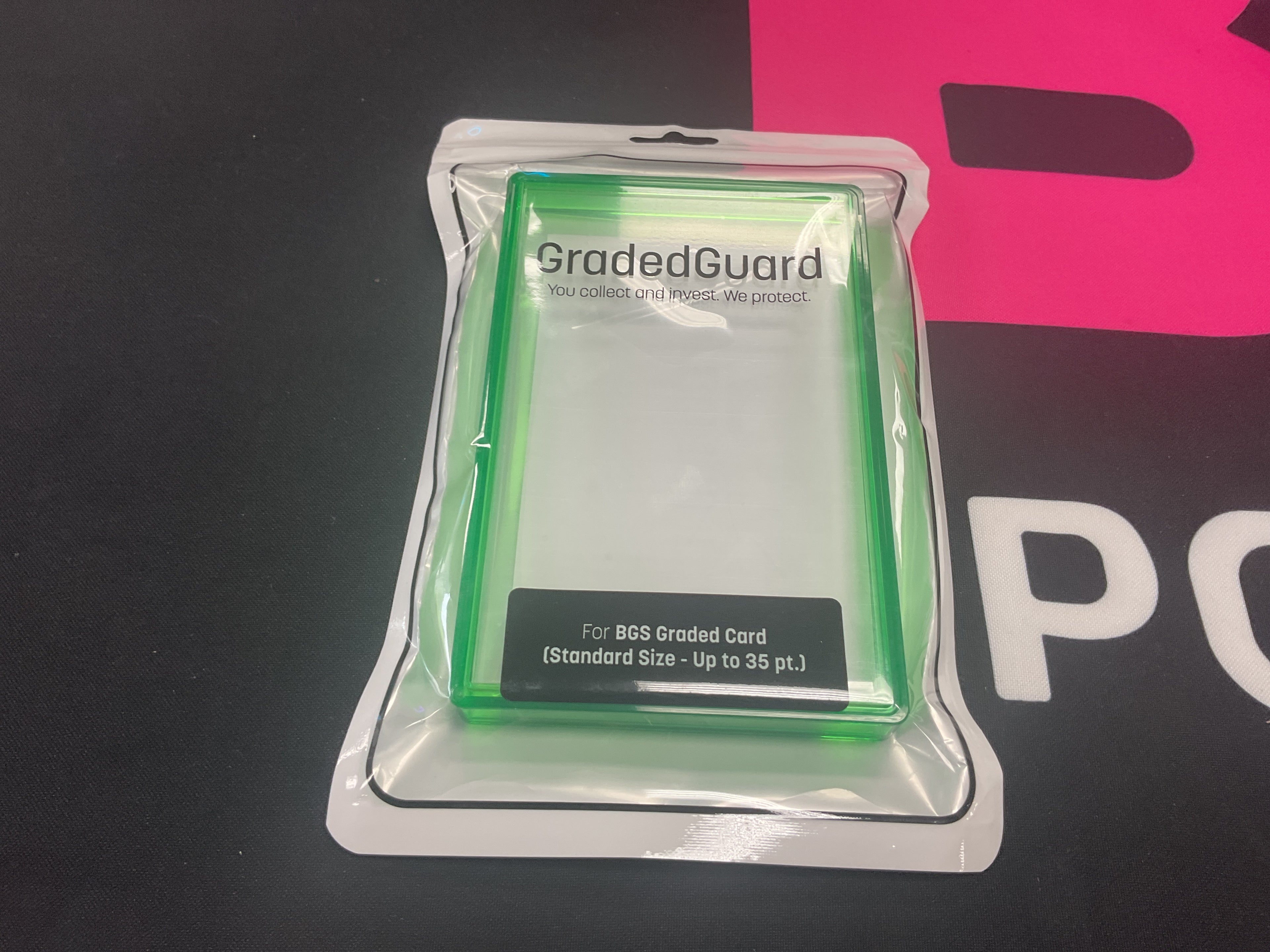 Graded Guard Emerald Jewel BGS