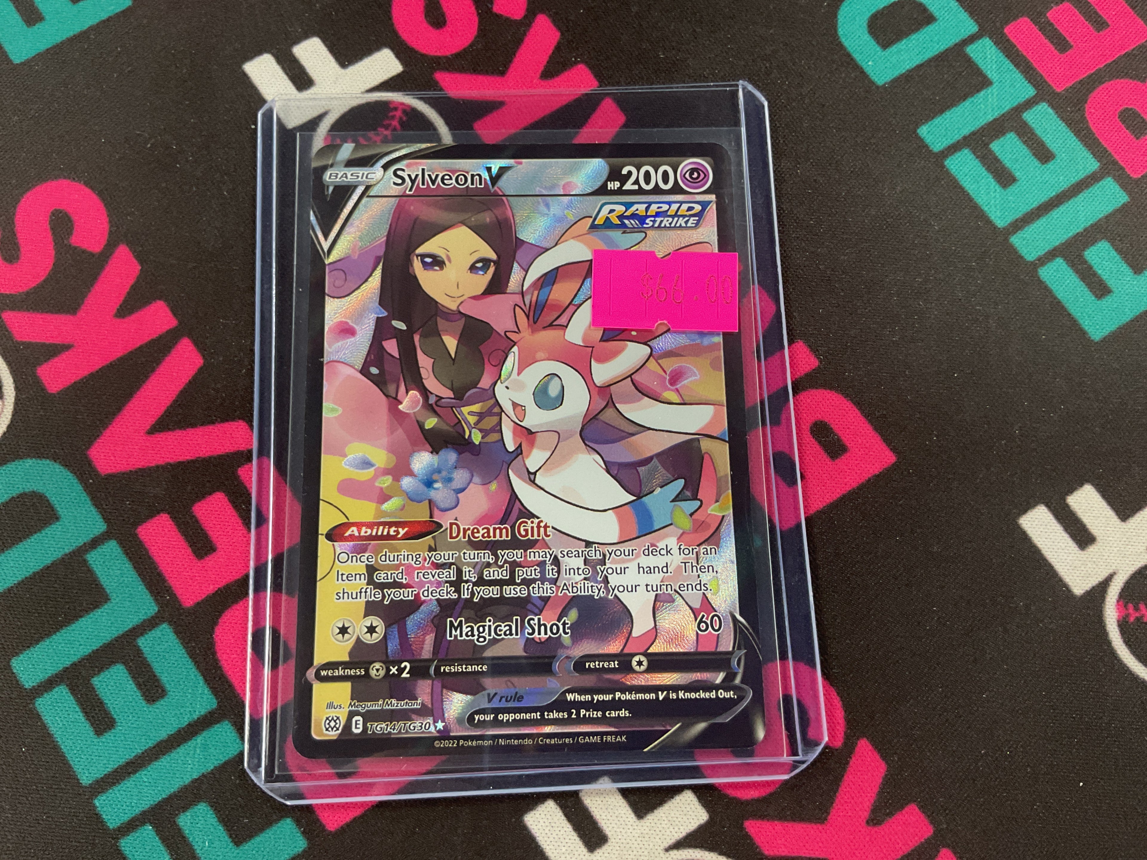 Sylveon V TG14/TG30