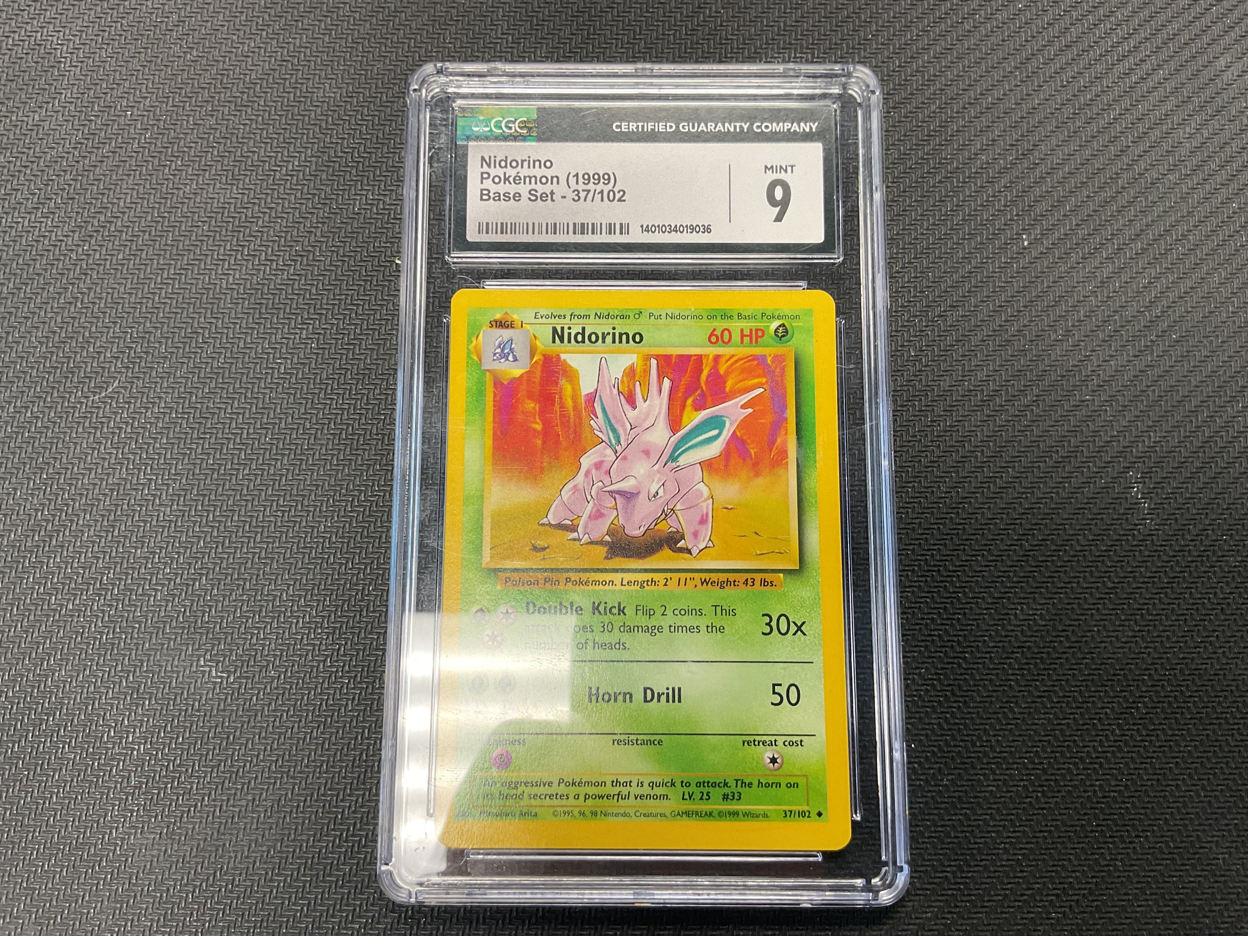 Nidorino Base Set Unlimited 37/102 CGC 9