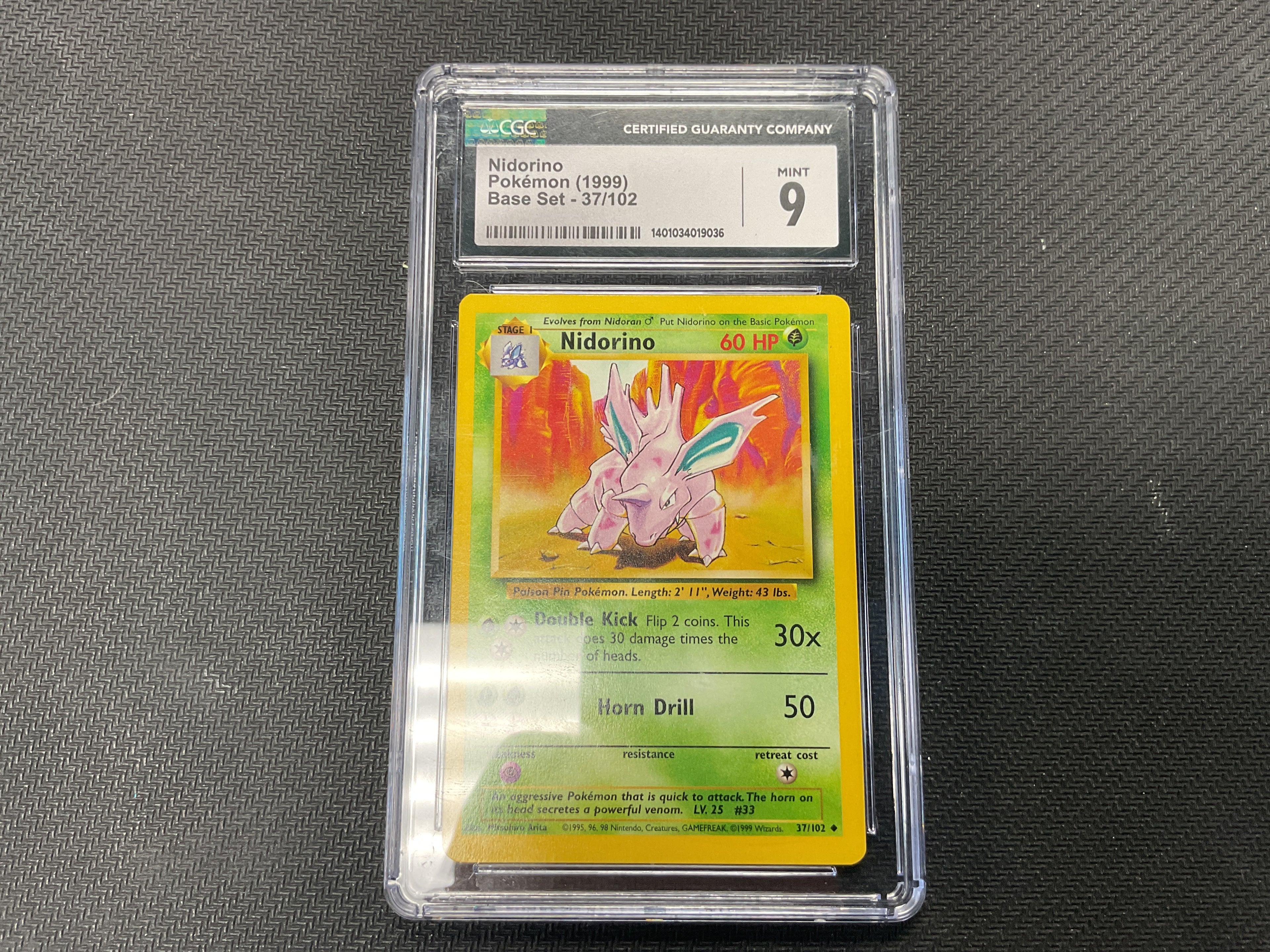 Nidorino Base Set Unlimited 37/102 CGC 9