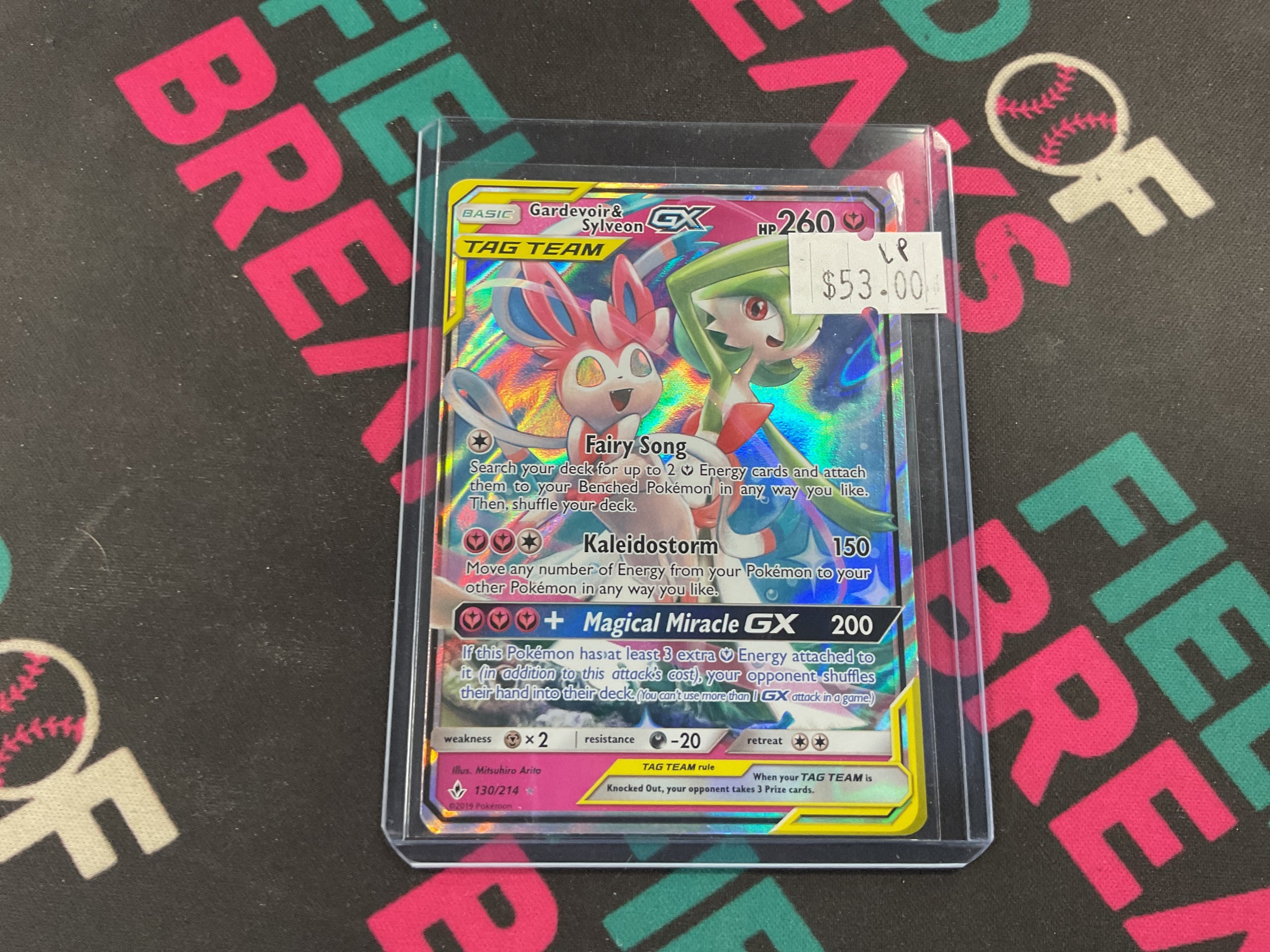 Gardevoir Sylveon GX 130/214