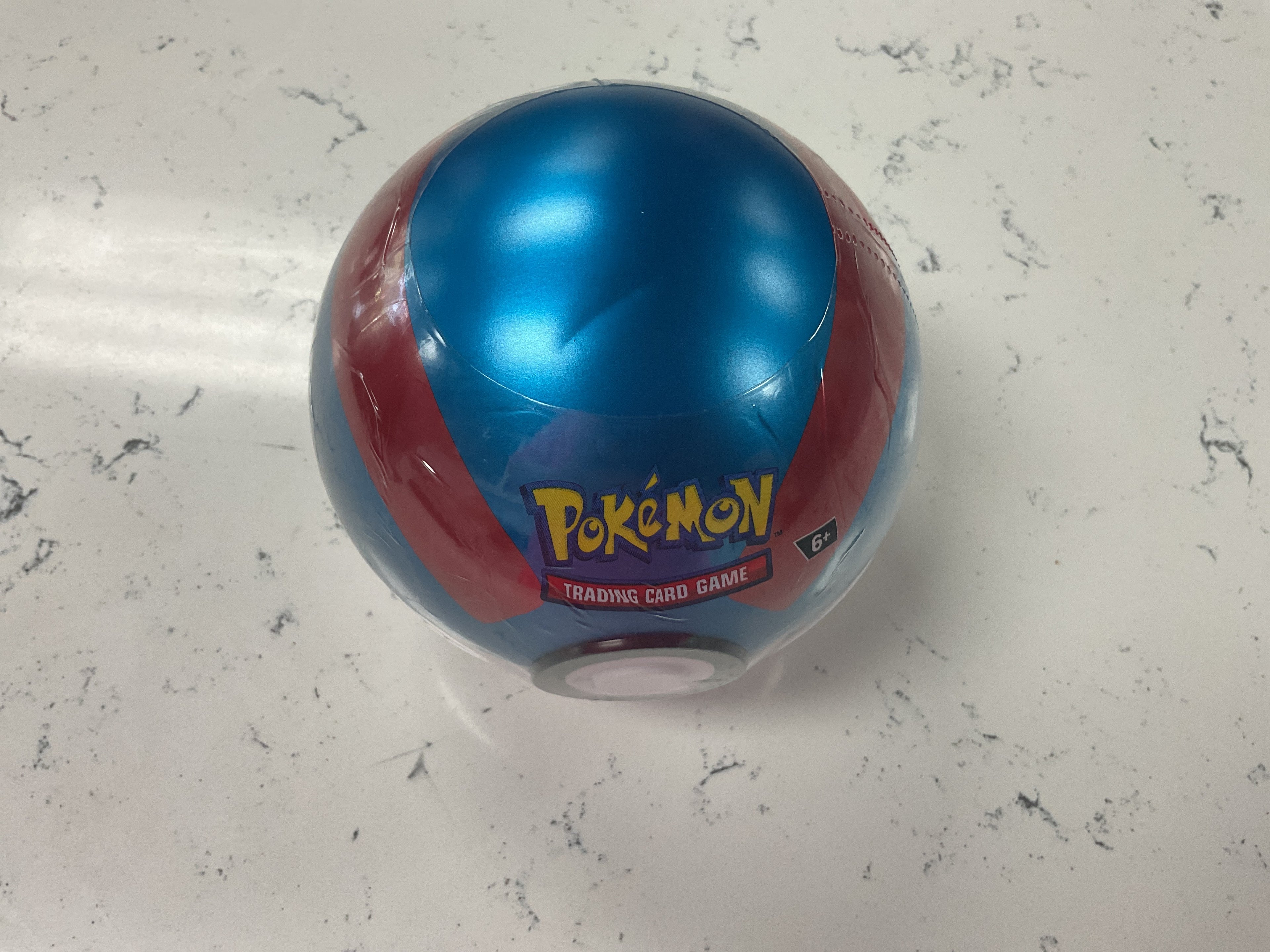 E25 Pokeball