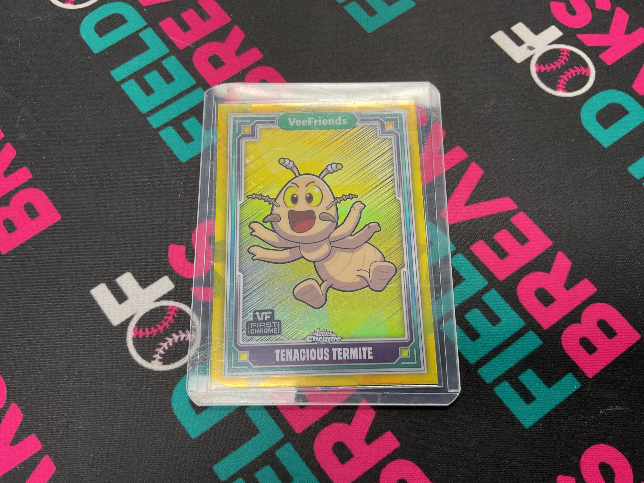 2025 Topps Chrome Vee Friends Tenacious Termite