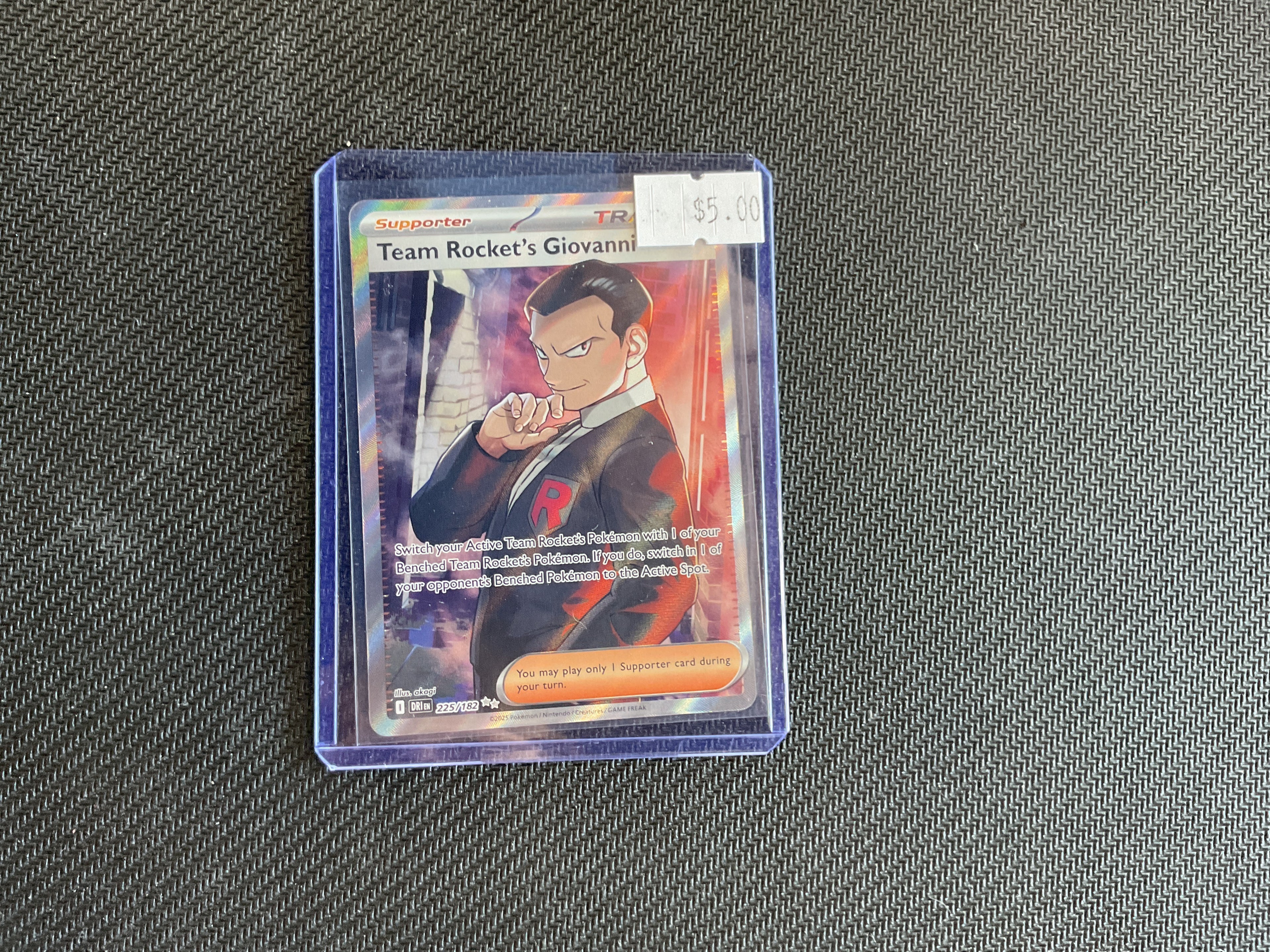 Team Rocket’s Giovanni Full Art Destined Rivals