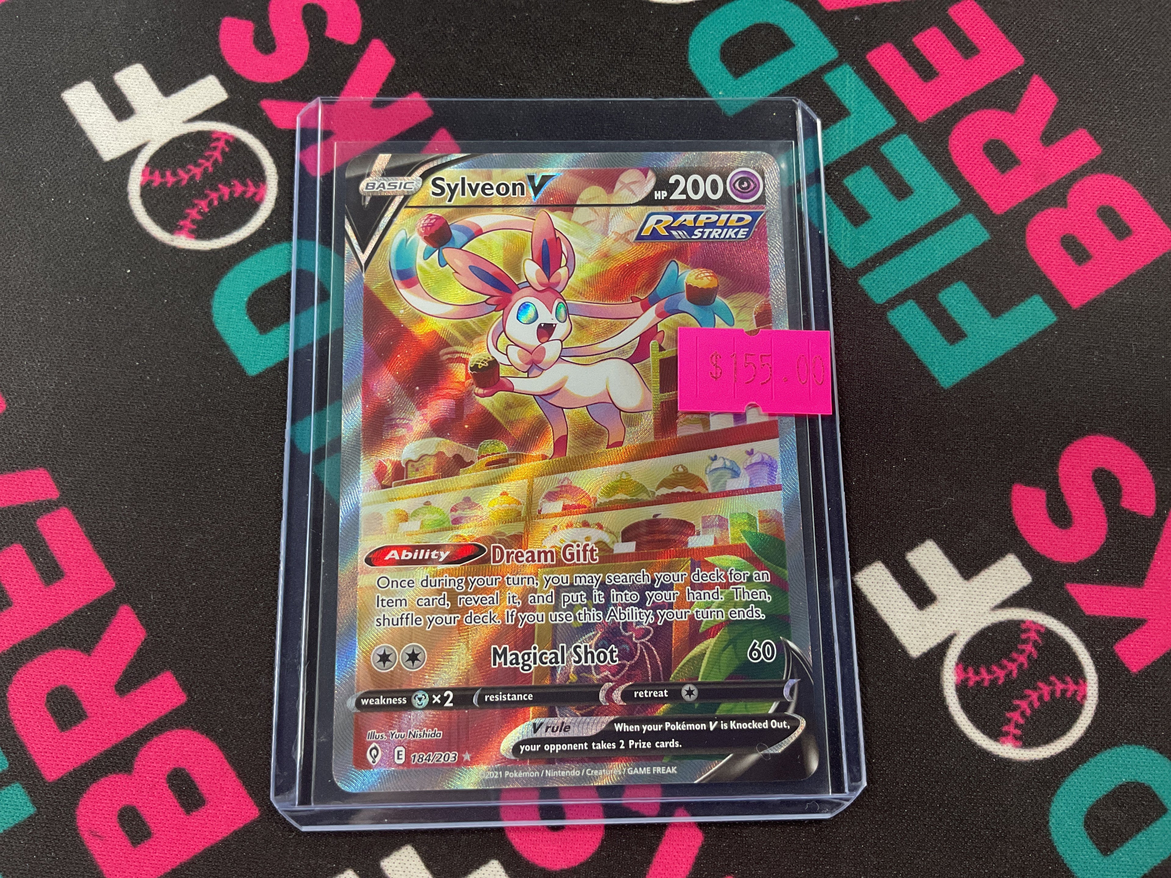 Sylveon V 184/203