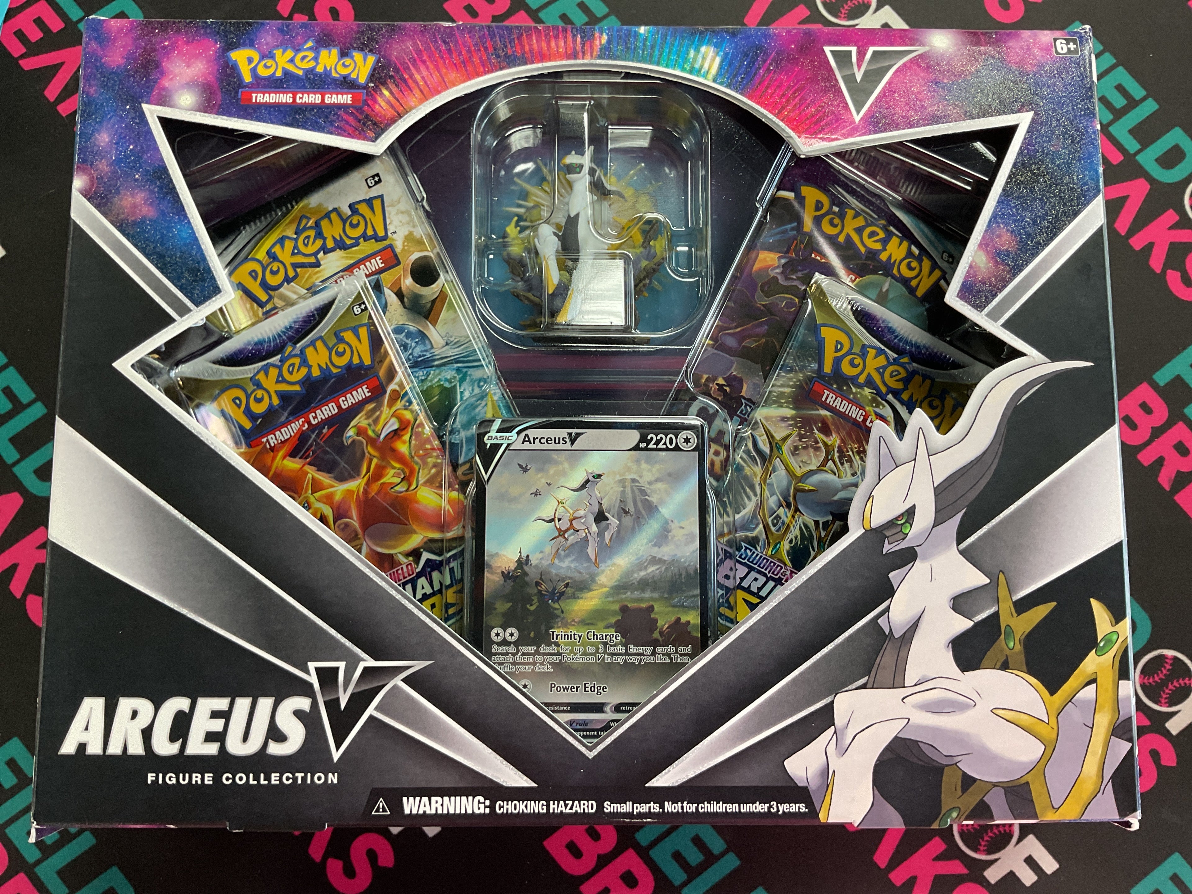 Arceus V Figure Collection